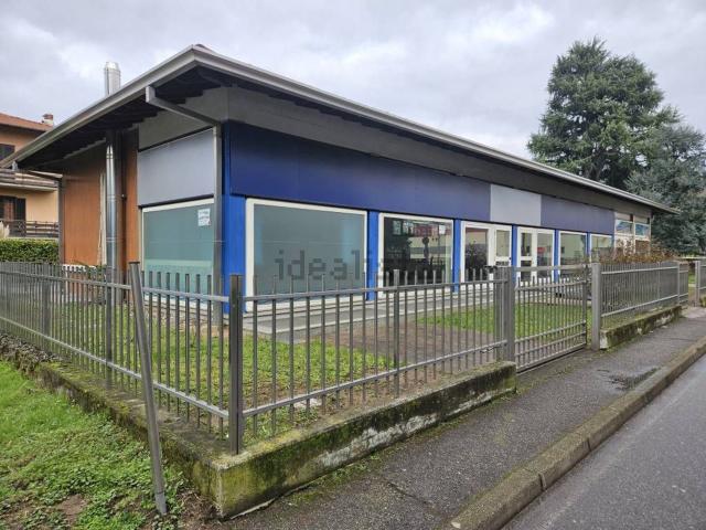 Locale Commerciale in affitto a Caiello, Gallarate