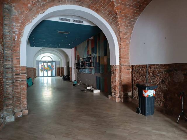 Locale Commerciale in affitto a Bellaria, Pontedera