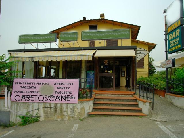 Locale Commerciale in affitto a Santa Maria, Lucignano