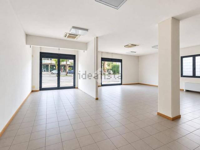 Locale Commerciale in affitto a San Liberale, Treviso