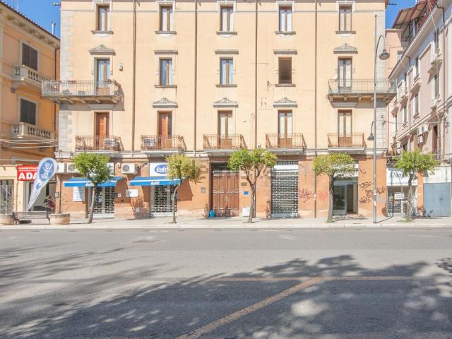 Locale Commerciale in affitto a Gergeri, Calabria