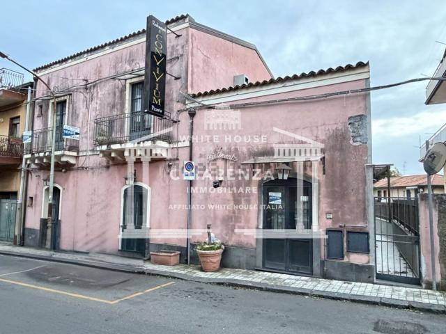 Locale Commerciale in affitto a Tondo, Trecastagni