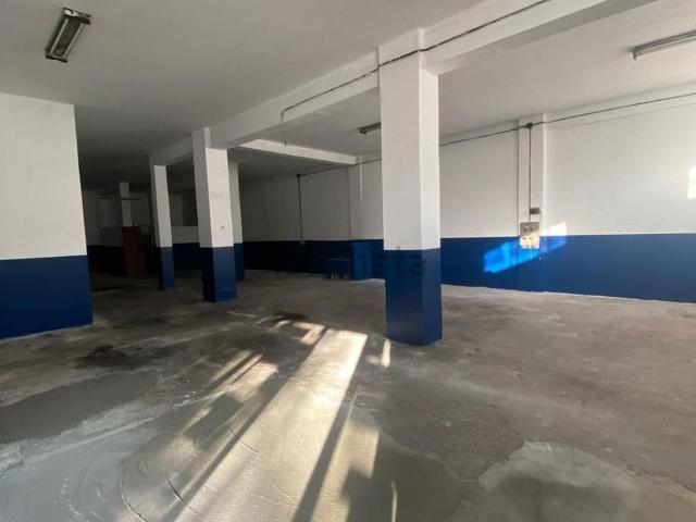 Locale Commerciale in affitto a San Lazzaro, Isernia