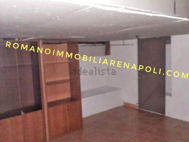 Locale Commerciale in affitto a Pisciarelli, Pozzuoli