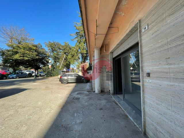 Locale Commerciale in affitto a Fontanelle, Benevento
