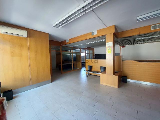 Locale Commerciale in affitto a San Vito, Ronchi Dei Legionari