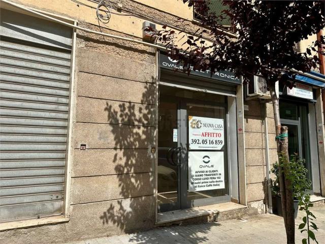 Locale Commerciale in affitto a Popilia, Calabria