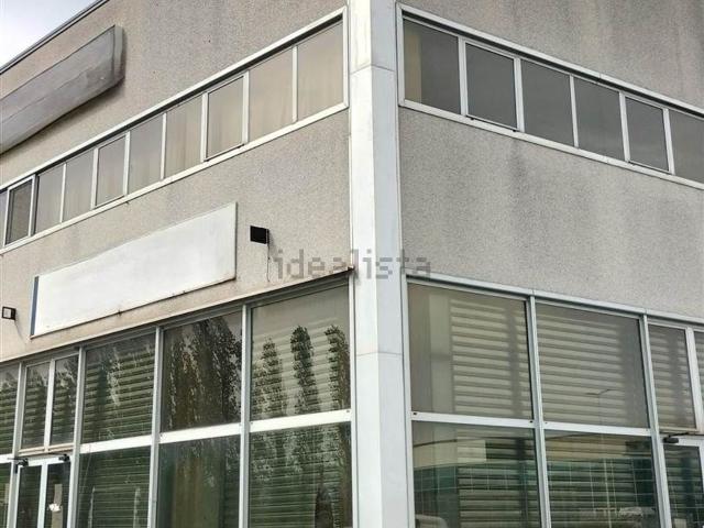 Locale Commerciale in affitto a Livorno, Toscana