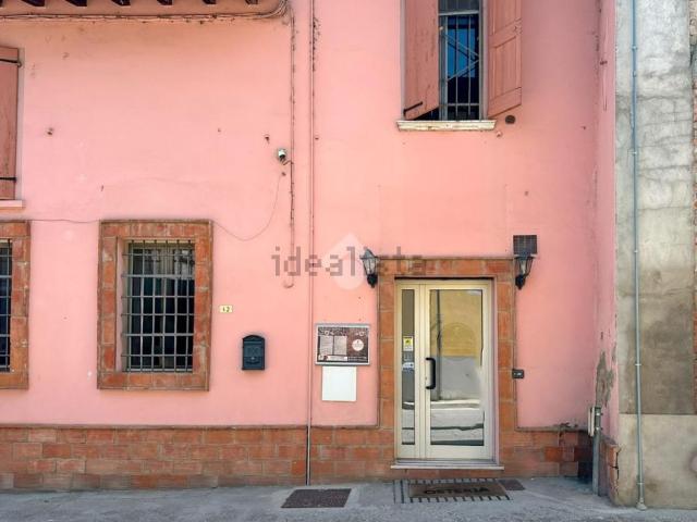 Locale Commerciale in affitto a Leno, Lombardia