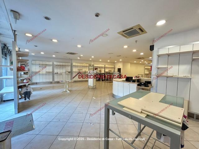 Locale Commerciale in affitto a Misilmeri, Sicilia