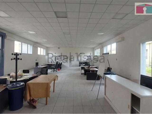 Locale Commerciale in affitto a San Faustino-Madonnina-Quattroville, Modena