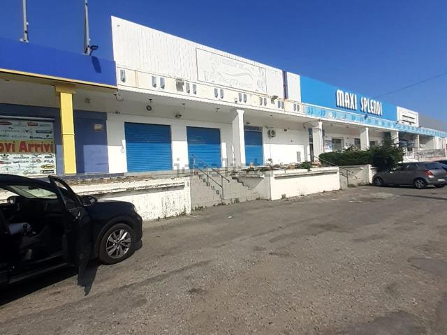Locale Commerciale in affitto a Dulcino, Calabria