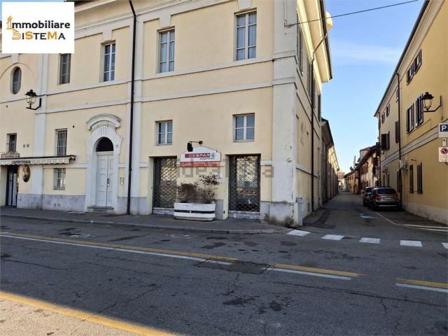 Locale Commerciale in affitto a Piemonte, Torino
