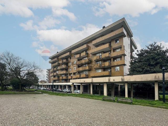 Locale Commerciale in affitto a Zona Omogenea Milano Nord, Cormano