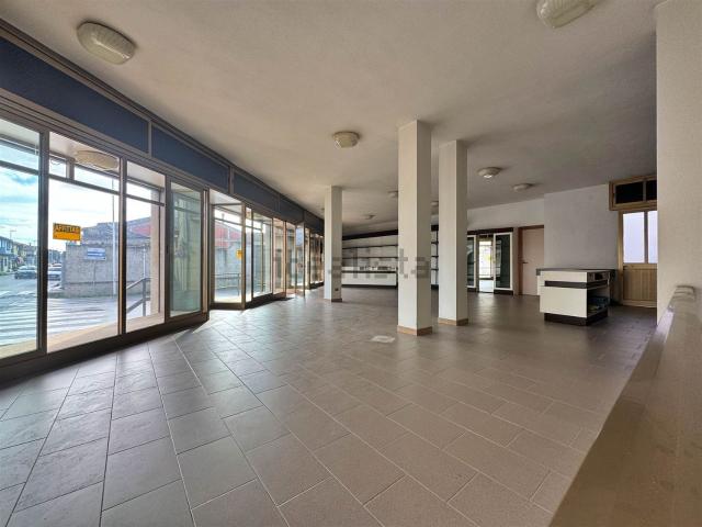 Locale Commerciale in affitto a Villasor, Sardigna/Sardegna
