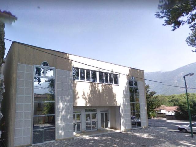 Locale Commerciale in affitto a Serino, Campania
