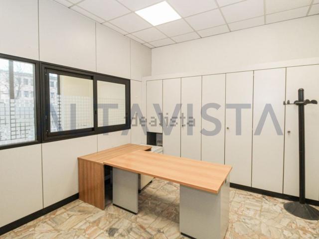 Locale Commerciale in affitto a Molinetto, Mazzano