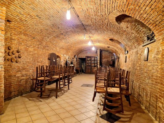 Locale Commerciale in affitto a Piemonte, Alessandria
