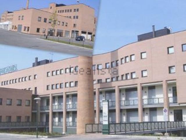 Locale Commerciale in affitto a Quartiere Navile, Bologna
