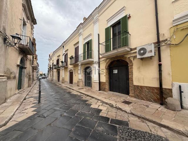 Locale Commerciale in affitto a Puglia, Foggia