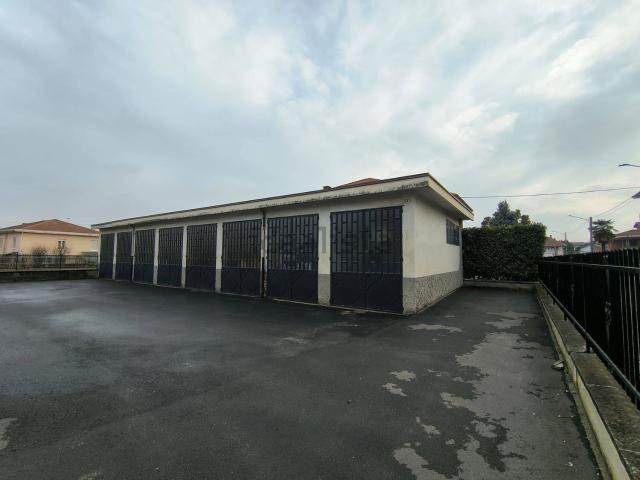 Locale Commerciale in affitto a Piemonte, Torino