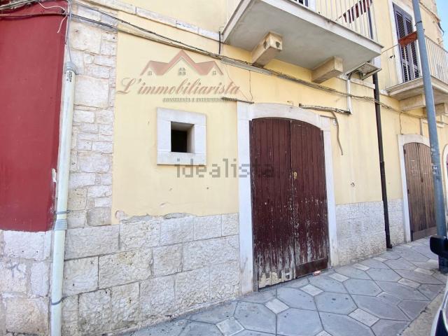 Locale Commerciale in affitto a Puglia, Bari