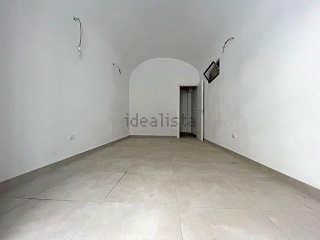 Locale Commerciale in affitto a Torretta, Tornimparte