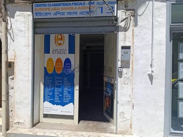 Locale Commerciale in affitto a Municipalità 2, Mercato