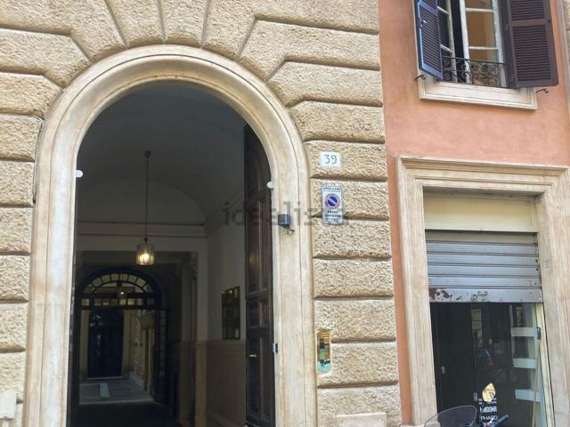 Locale Commerciale in affitto a Municipio Roma I, Roma Capitale