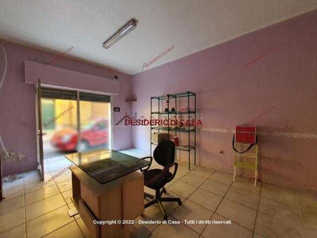 Locale Commerciale in affitto a Casteldaccia, Sicilia