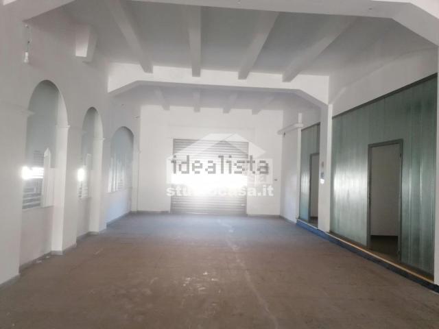 Locale Commerciale in affitto a Pastificio, Calabria