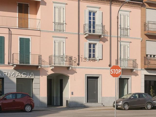 Locale Commerciale in affitto a Piemonte, Asti