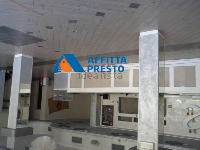 Locale Commerciale in affitto a Gambettola, Reggio Emilia