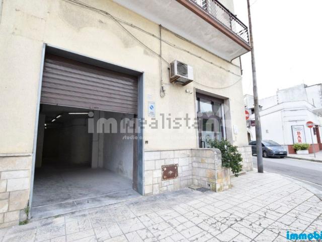 Locale Commerciale in affitto a Puglia, Brindisi