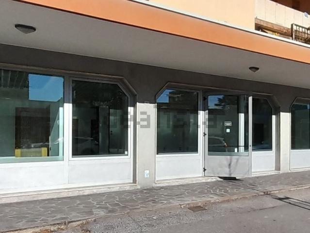 Locale Commerciale in affitto a San Donà Di Piave, Veneto