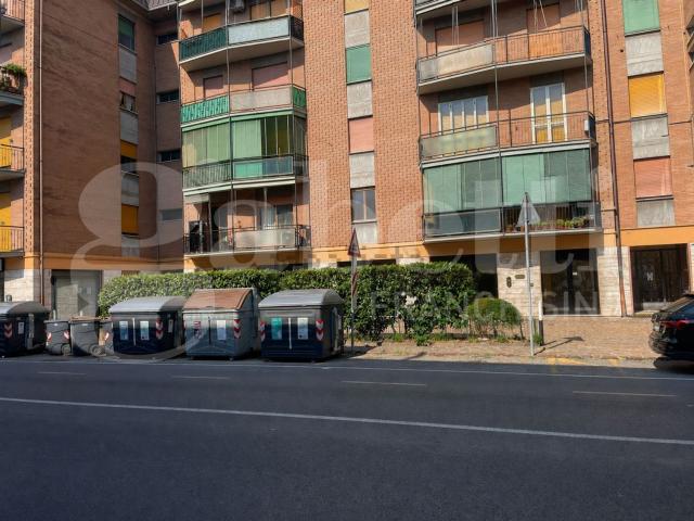 Locale Commerciale in affitto a Buon Pastore-Sant'Agnese-San Damaso, Modena