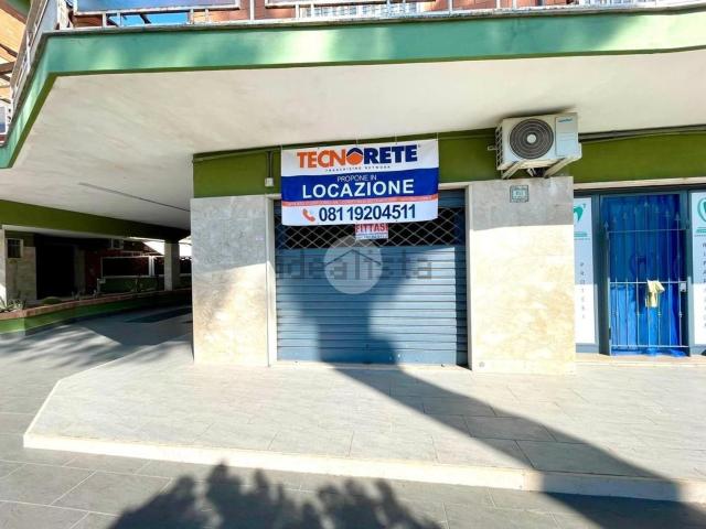 Locale Commerciale in affitto a Casalanno, Quarto