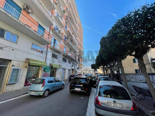 Locale Commerciale in affitto a Piedimonte, Nocera Inferiore