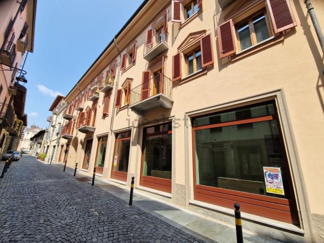 Locale Commerciale in affitto a Piemonte, Torino