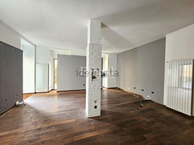 Locale Commerciale in affitto a Clusone, Lombardia