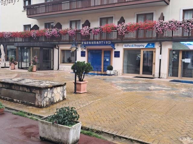 Locale Commerciale in affitto a Roccaraso, Abruzzo