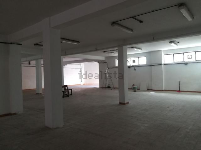 Locale Commerciale in affitto a Torrenova, Roma Capitale
