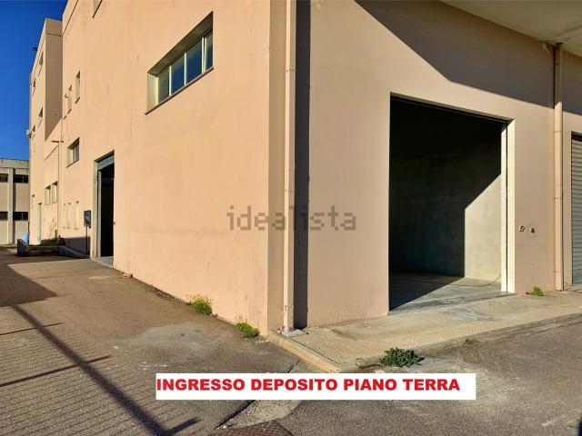 Locale Commerciale in affitto a Selargius, Sardigna/Sardegna
