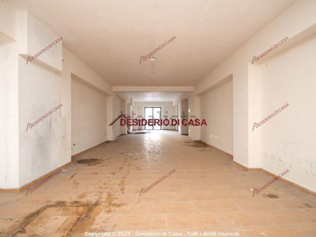 Locale Commerciale in affitto a Termini Imerese, Sicilia