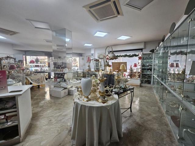 Locale Commerciale in affitto a Portosalvo, Barcellona Pozzo Di Gotto