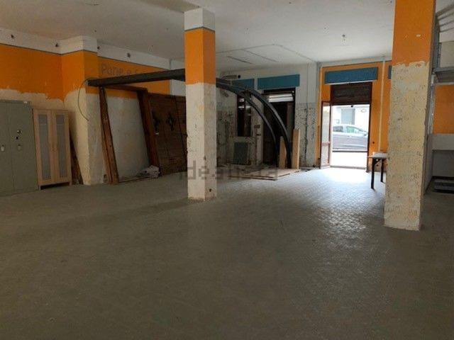 Locale Commerciale in affitto a Sacro Cuore, Piemonte