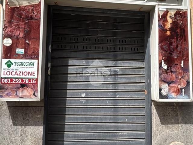 Locale Commerciale in affitto a Mugnano Di Napoli, Campania