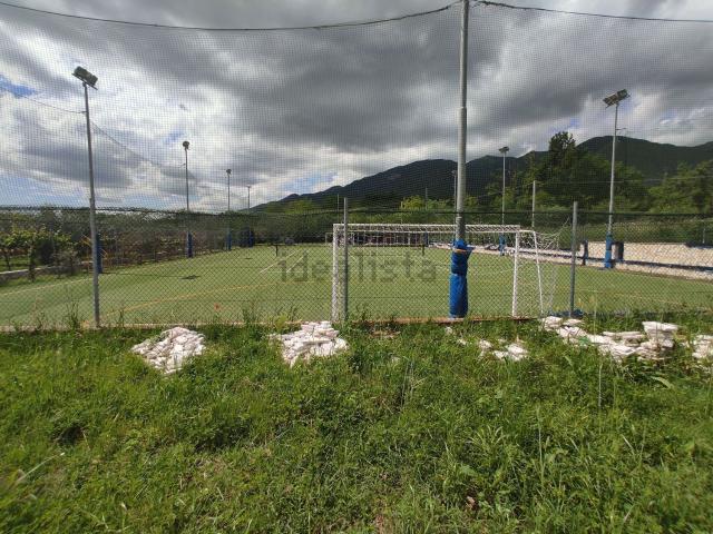 Locale Commerciale in affitto a Piedimonte Matese, Campania