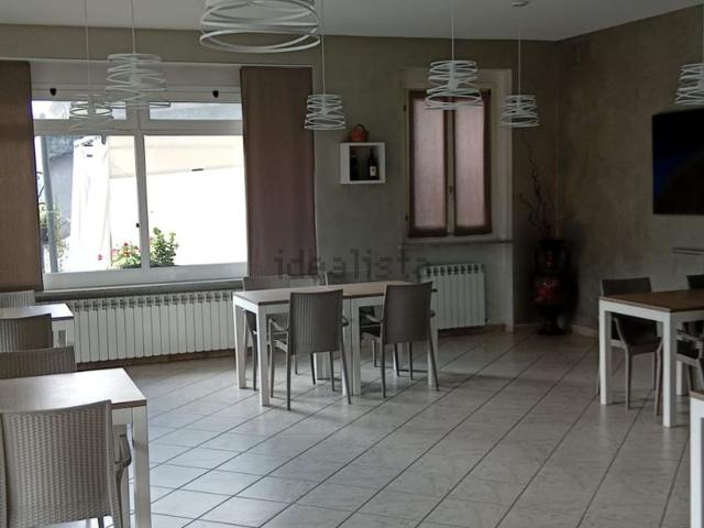 Locale Commerciale in affitto a Montesegale, Lombardia