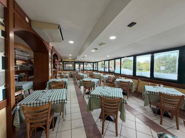 Locale Commerciale in affitto a Unione dei comuni Savena-Idice, Ozzano Dell'emilia
